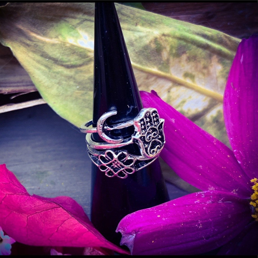 Bohemian set of 3 Rings 🌙 🤚 🌺 Silver - Picture 5 of 7